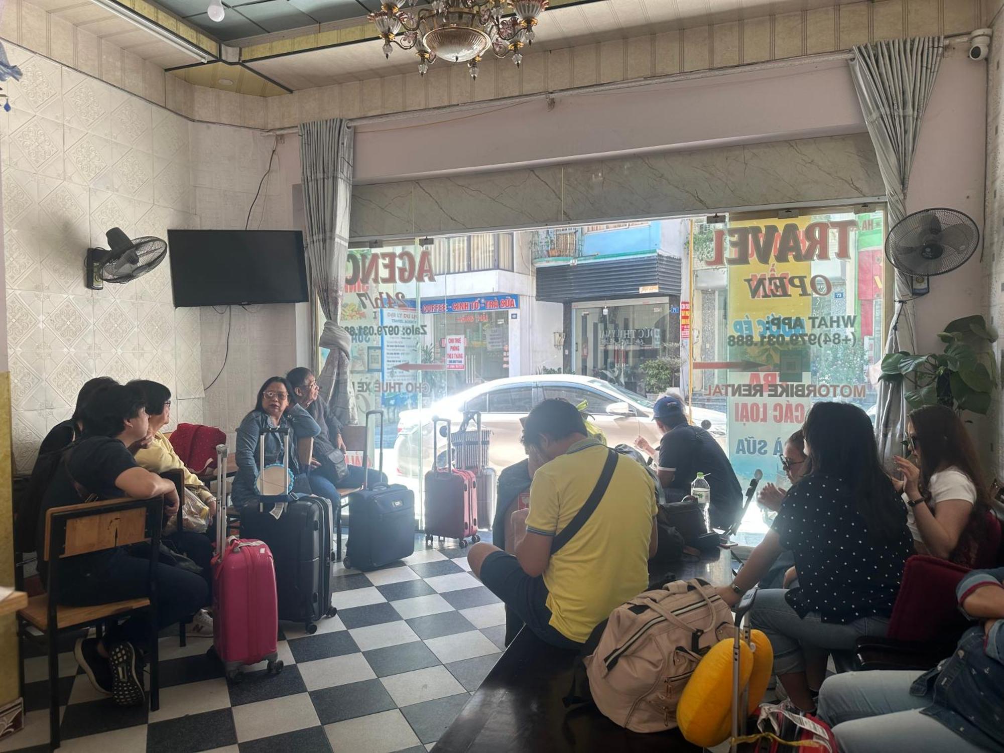 Discovery Travel Homestay Hạ Long Exterior foto